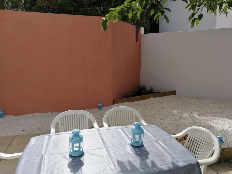 Villa Au Calme Avec Exterieur Et Parking Gratuit Aux Portes D'Aix Et Marseille Emplacement Ideal Marselha Exterior foto
