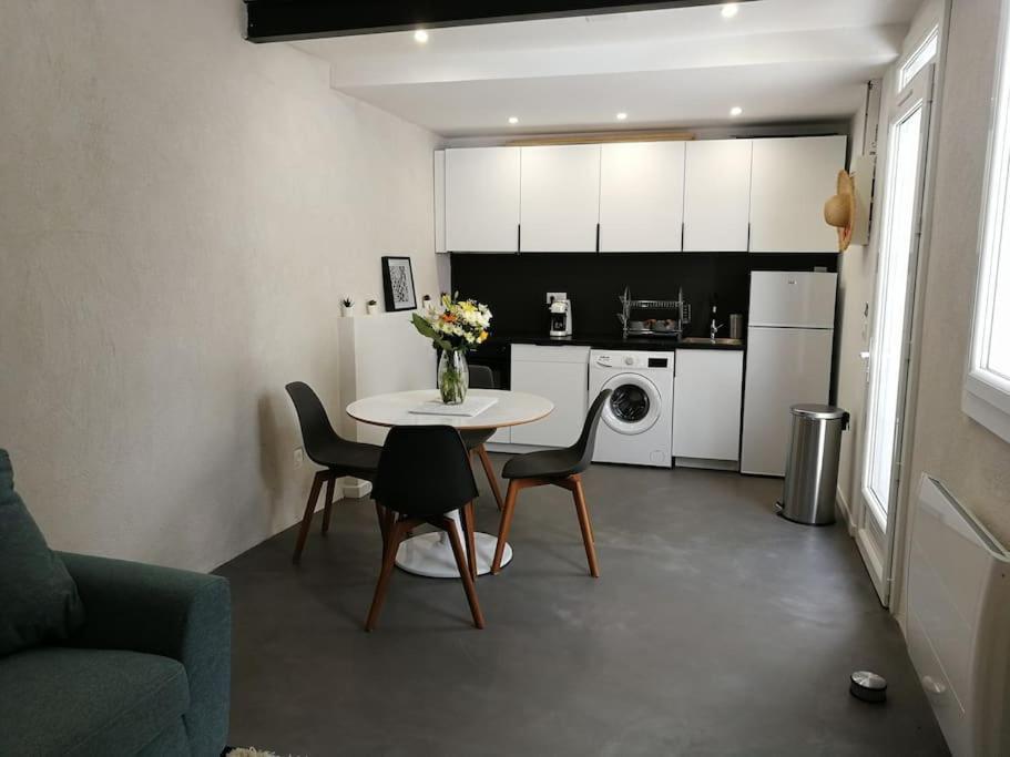 Villa Au Calme Avec Exterieur Et Parking Gratuit Aux Portes D'Aix Et Marseille Emplacement Ideal Marselha Exterior foto